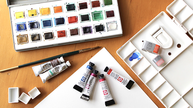 Watercolour pans vs tubes • Anna Bregman Portraits